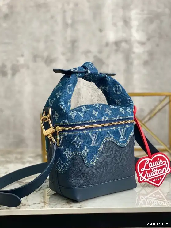 Cheap VUITTON CRUISER LOUIS JAPANESE 0622